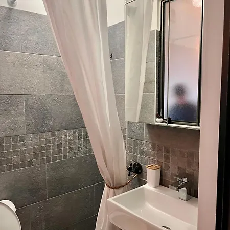 Apartment Louisa - Ac Close To The Sea - By Tgb