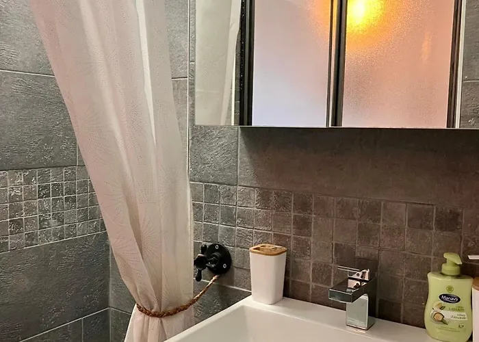 Apartment Louisa - Ac Close To The Sea - By Tgb